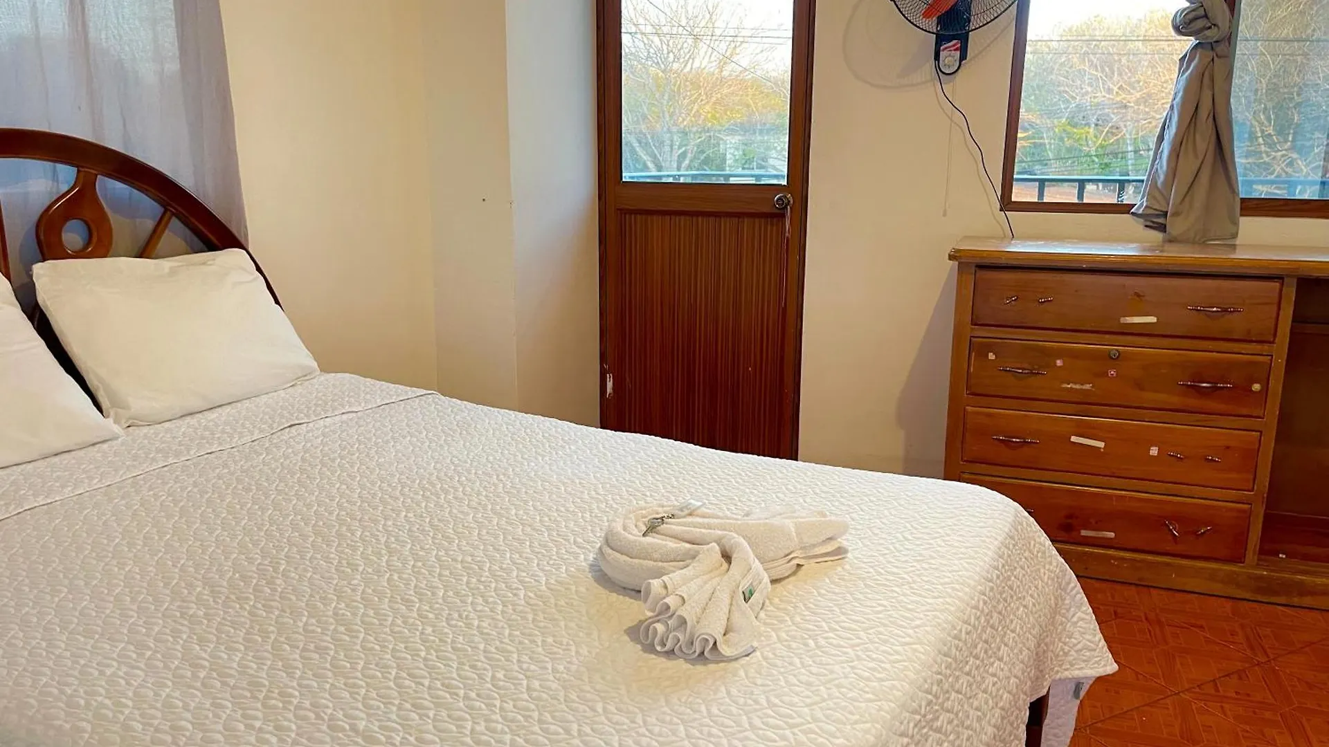 Hostal Vista Al Mar Ξενοδοχείο Puerto Baquerizo Moreno 0*,  Ισημερινός
